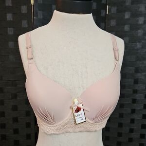 NWT Lacy Women's Nude Padded Bra Size 40B